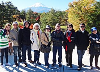 Sopin Thappajug (3rd right), MD of the Diana Group, led her management team on a field trip to Japan recently, taking them on the Tokyo-Fuji route. Whilst there the team took the opportunity to learn more about developing their management skills, adopting the Japanese business culture of discipline, strength and perseverance.